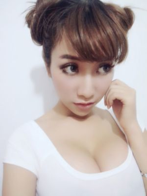 美女扒开腿裸私密部位无遮挡_在线视频网